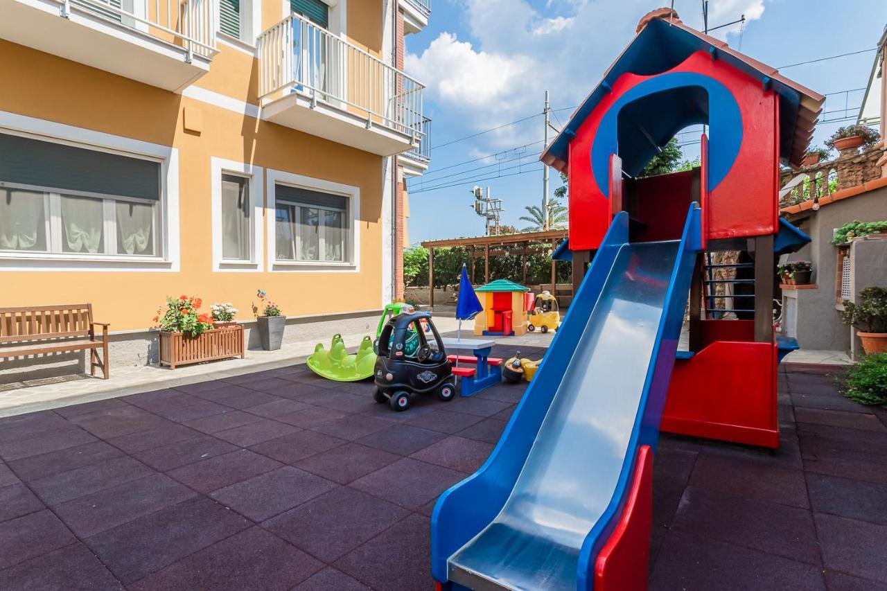 Residence Villa Alda Пьетра-Лигуре Экстерьер фото