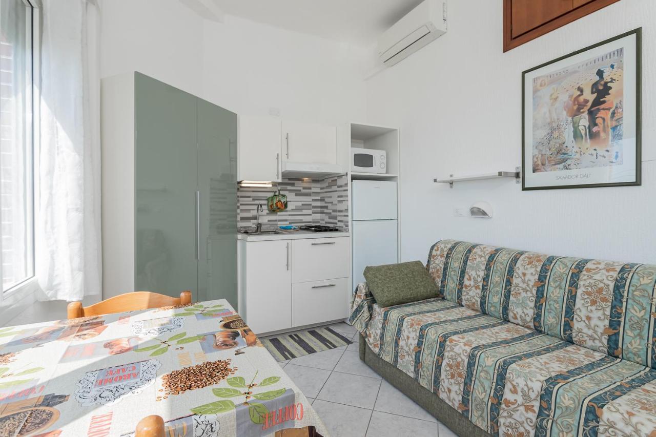 Residence Villa Alda Пьетра-Лигуре Экстерьер фото