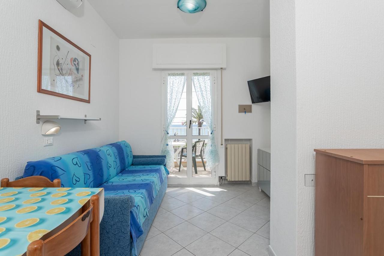 Residence Villa Alda Пьетра-Лигуре Экстерьер фото