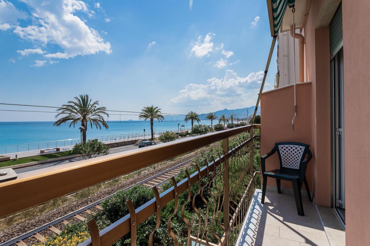 Residence Villa Alda Пьетра-Лигуре Экстерьер фото