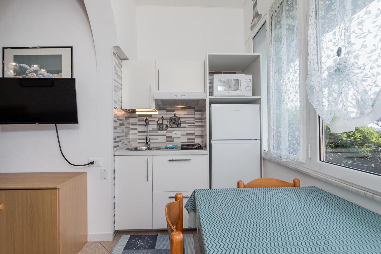 Residence Villa Alda Пьетра-Лигуре Экстерьер фото