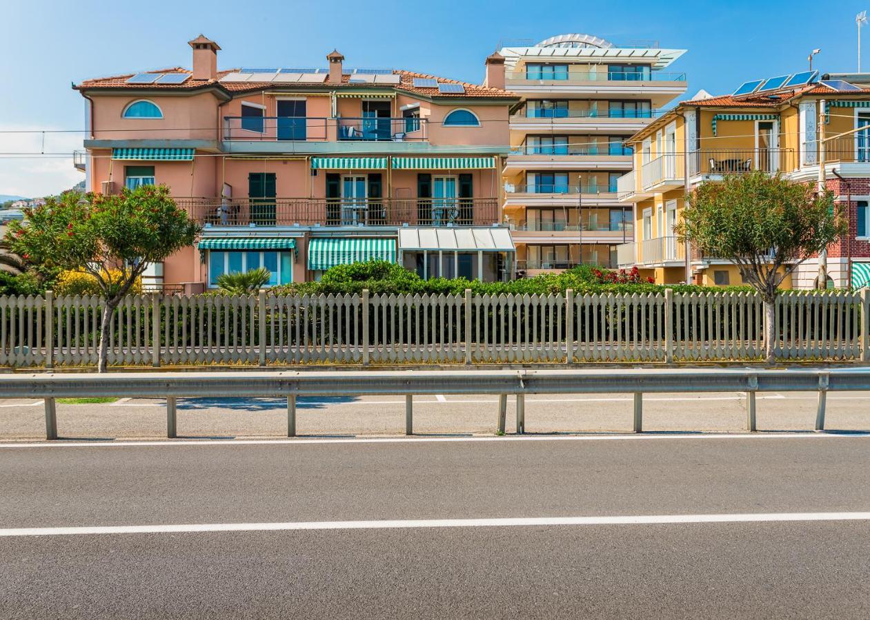 Residence Villa Alda Пьетра-Лигуре Экстерьер фото